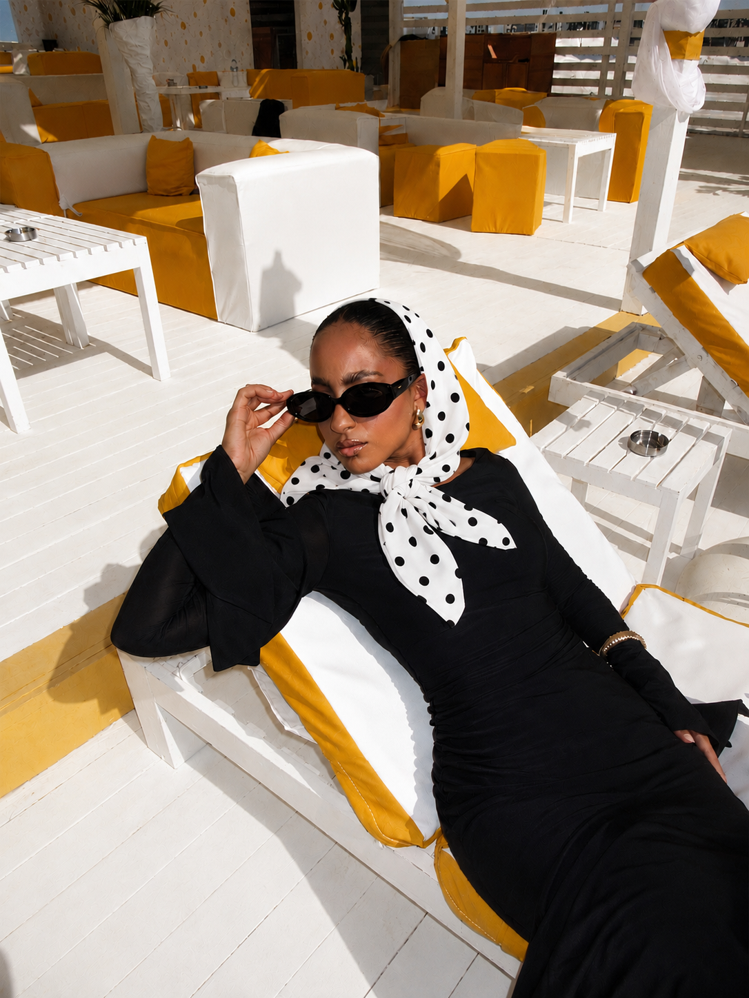 Polka Square - White